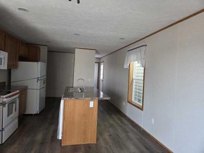 Photo 4 of 8 of home located at 236 Charlestown Road Martinsburg, WV 25405