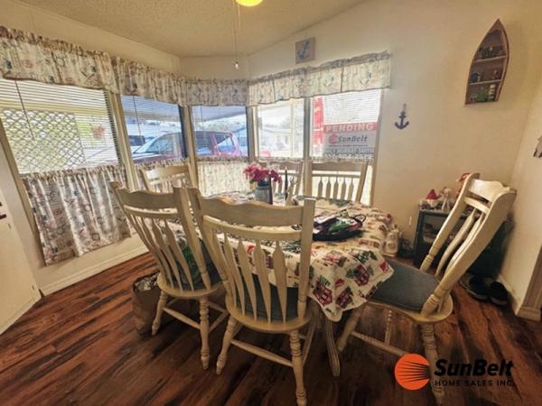 1988 Champion Mobile Home