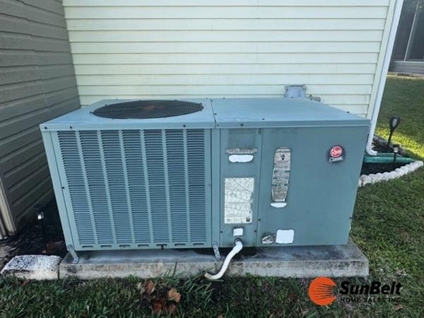 1988 Champion Mobile Home