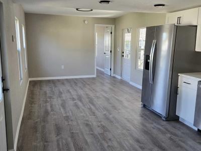 Photo 4 of 9 of home located at 101 Oakhill Ridge Rd Valrico, FL 33594