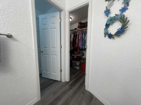 1987 Champion Sunview Mobile Home