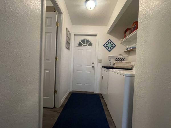 1987 Champion Sunview Mobile Home