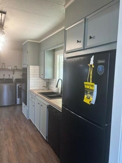 Photo 4 of 31 of home located at 601 N Kirby St Lot 199 Hemet, CA 92545