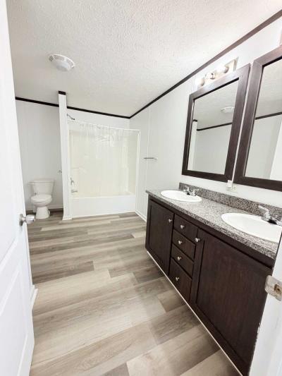 Photo 5 of 33 of home located at 534 E 37th Ave #570 Hobart, IN 46342