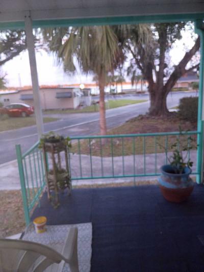 Photo 4 of 33 of home located at 616 Fountainview S Lakeland, FL 33809