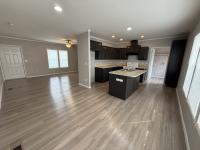 2014 CMH Manufacturing 32SUN28564AH14 Mobile Home