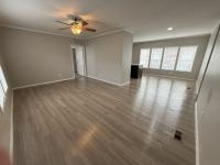 2014 CMH Manufacturing 32SUN28564AH14 Mobile Home