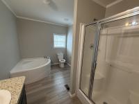 2014 CMH Manufacturing 32SUN28564AH14 Mobile Home