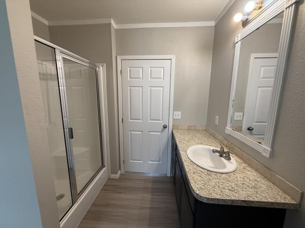 2014 CMH Manufacturing 32SUN28564AH14 Mobile Home