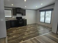 2021 CMH 56MED24442AH21S-OAK ALLEY Manufactured Home