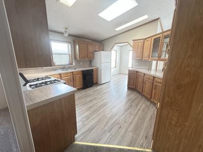 Photo 4 of 14 of home located at 38 Petunia Cir. Matteson, IL 60443