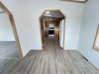 Photo 5 of 14 of home located at 38 Petunia Cir. Matteson, IL 60443