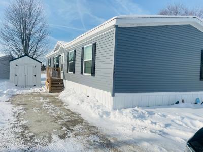 Mobile Home at 6137 Heathwood West White Lake, MI 48383