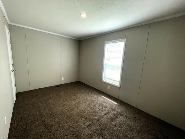 2020 Champion RA1670216 Mobile Home