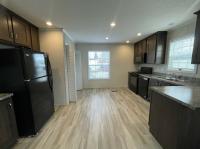 2020 Champion RA1670204 Mobile Home