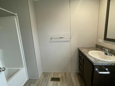 Photo 5 of 10 of home located at 4858 Duncan Ct Sterling Heights, MI 48310