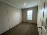 2020 Champion RA1670204 Mobile Home