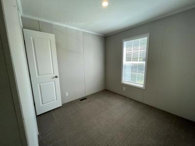 Photo 2 of 11 of home located at 4813 N Hempstead Ct Sterling Heights, MI 48310