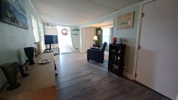 1984 TV tv Mobile Home