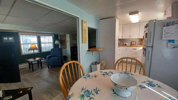 1984 TV tv Mobile Home