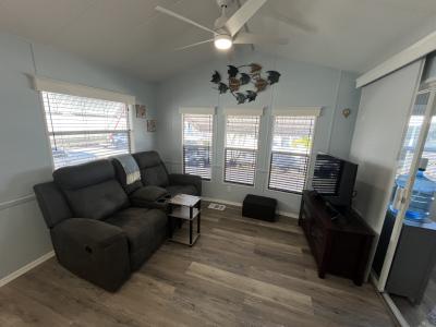 Photo 3 of 11 of home located at 11911 66th Street 622 Largo, FL 33773