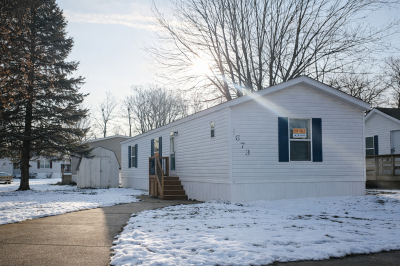 Mobile Home at 1673 Meadowbrook Monroe, MI 48161