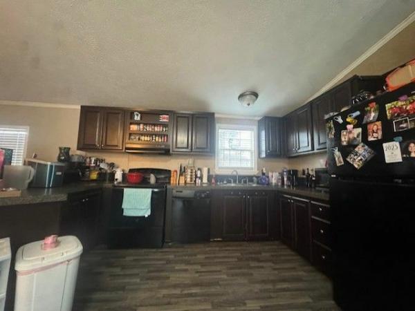 2014 Southern Energy Homes 45YES18602AH15 Mobile Home