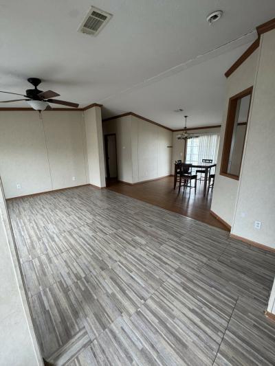 Photo 2 of 3 of home located at 900 Broken Feather Trl 341 Pflugerville, TX 78660