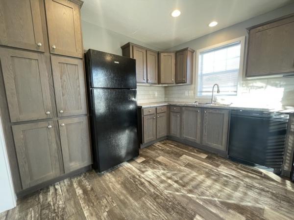 2021 Clayton - Middlebury Mobile Home