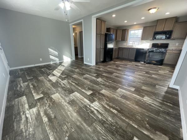 2021 Clayton - Middlebury Mobile Home