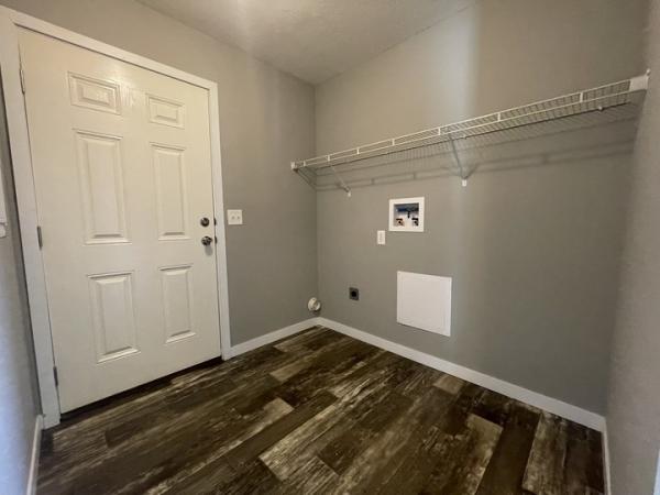 2021 Clayton - Middlebury Mobile Home