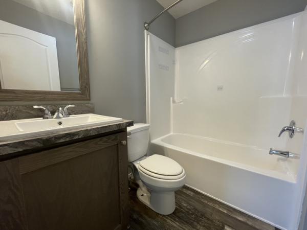 2021 Clayton - Middlebury Mobile Home
