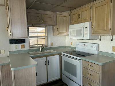 Photo 4 of 14 of home located at 6941 Macdonald Court, Lot 50 Zephyrhills, FL 33541