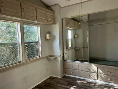 Photo 5 of 14 of home located at 6941 Macdonald Court, Lot 50 Zephyrhills, FL 33541