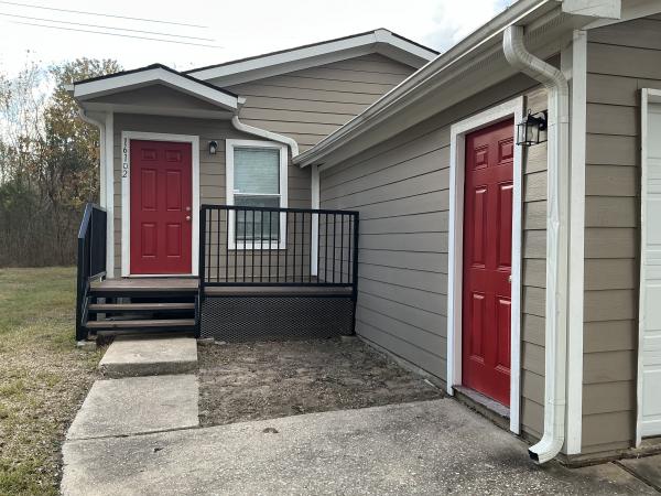 2004  Mobile Home For Sale