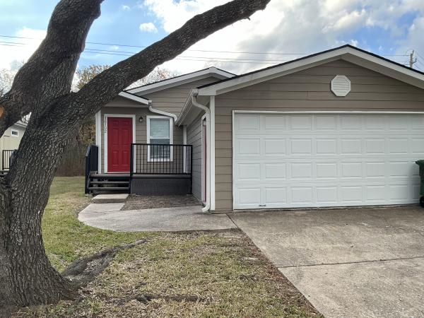 Photo 1 of 2 of home located at 16102 Maladi Drive Houston, TX 77053