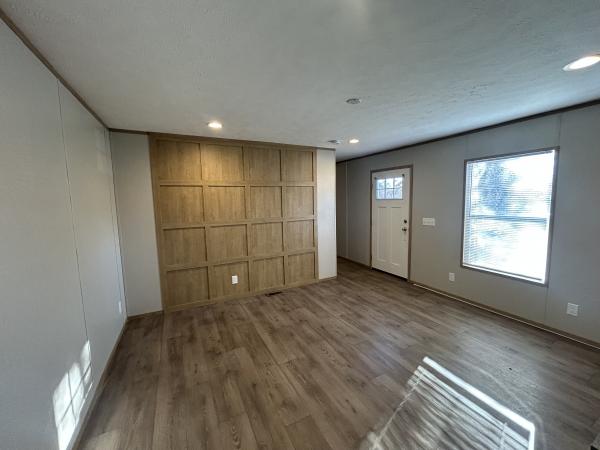 2022 76CEJ16663AH22  Home