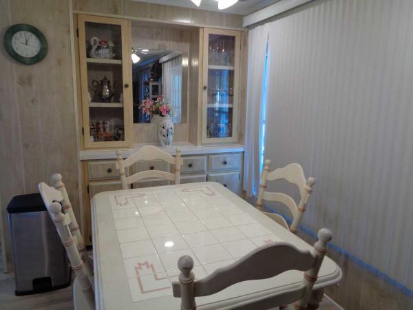 1980 TWIN Manufactured Home