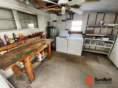 Photo 3 of 39 of home located at 135 Chateau Circle Debary, FL 32713