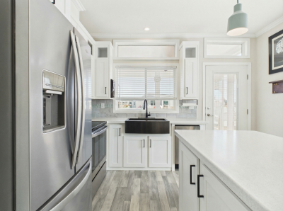 Photo 4 of 10 of home located at 1177 SE Keystone Ave 670 Keystone Heights, FL 32656