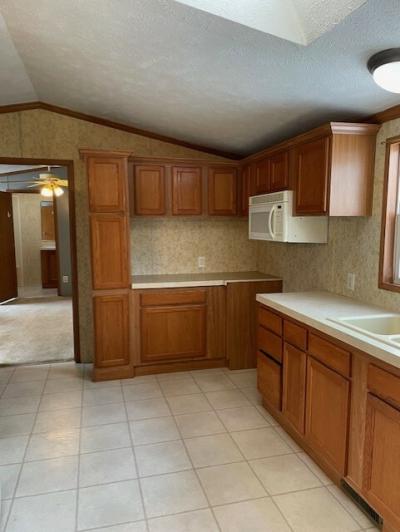 Photo 4 of 12 of home located at 28057 Charlemagne #29 Romulus, MI 48174