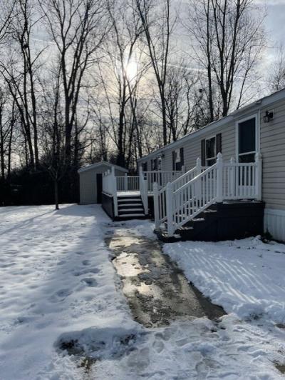 Mobile Home at 28057 Charlemagne #29 Romulus, MI 48174