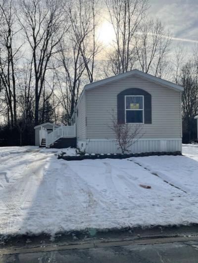 Photo 2 of 12 of home located at 28057 Charlemagne #29 Romulus, MI 48174