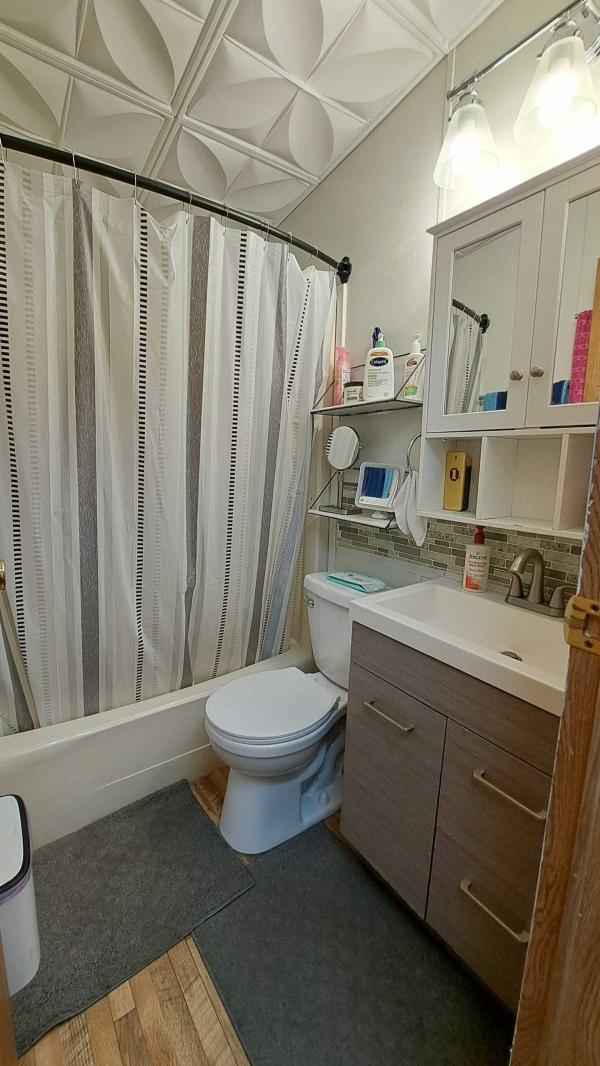 1987 Manufactured Home