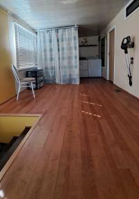 1987 Manufactured Home