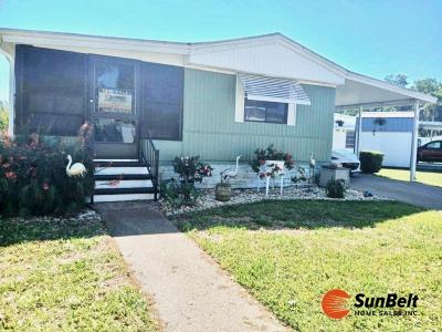 Photo 3 of 24 of home located at 1026 Lakeshore Drive Wildwood, FL 34785