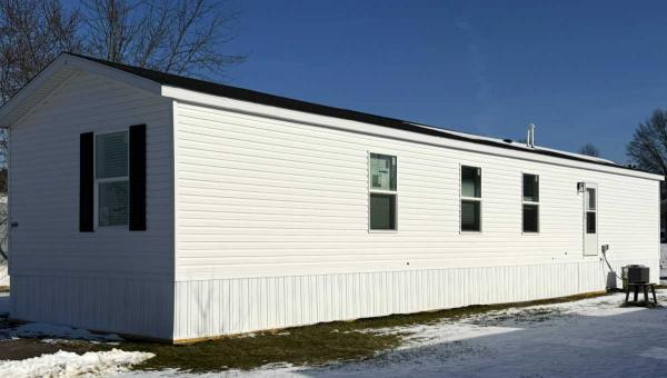 Photo 1 of 2 of home located at 644 Skyline Rd. Mansfield, OH 44905