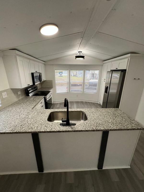 1986  Mobile Home For Sale