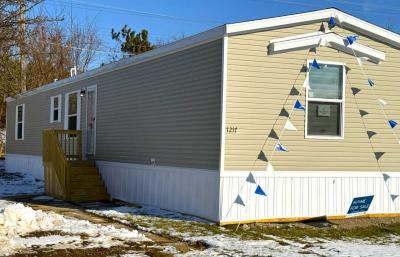 Mobile Home at 1217 Evergreen Ave., Mansfield, OH 44905