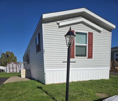 Mobile Home at 32 Rolling Park Drive North Massillon, OH 44647